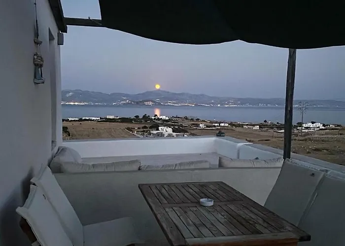 White House With Sea View Feriehus *