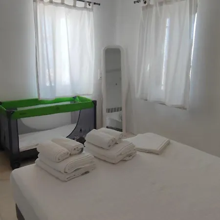 Vakantiehuis White House With Sea View *
